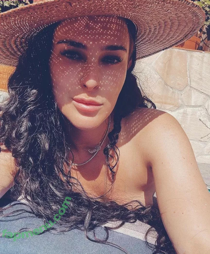 Rumer Willis nude photo #0059 (RumerWillis / therue)