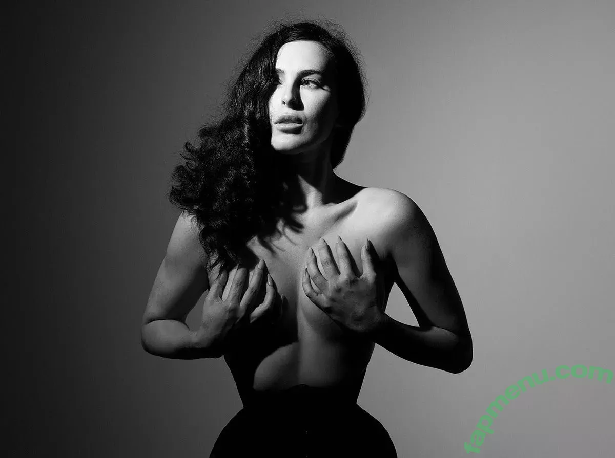 Rumer Willis nude photo #0099 (RumerWillis / therue)