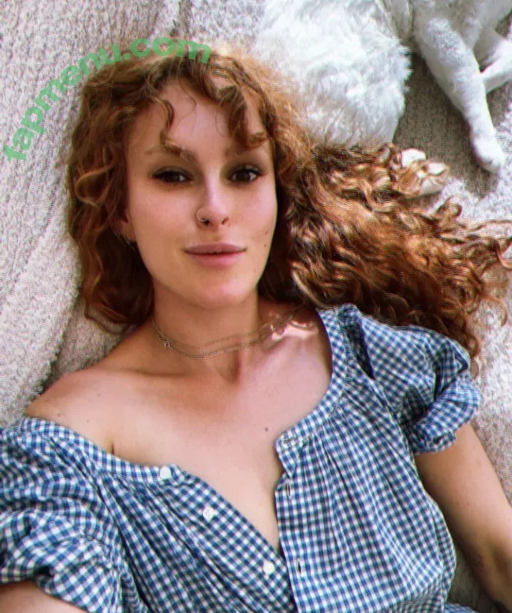 Rumer Willis nude photo #0134 (RumerWillis / therue)