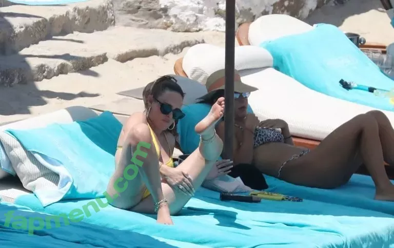 Rumer Willis nude photo #0146 (RumerWillis / therue)