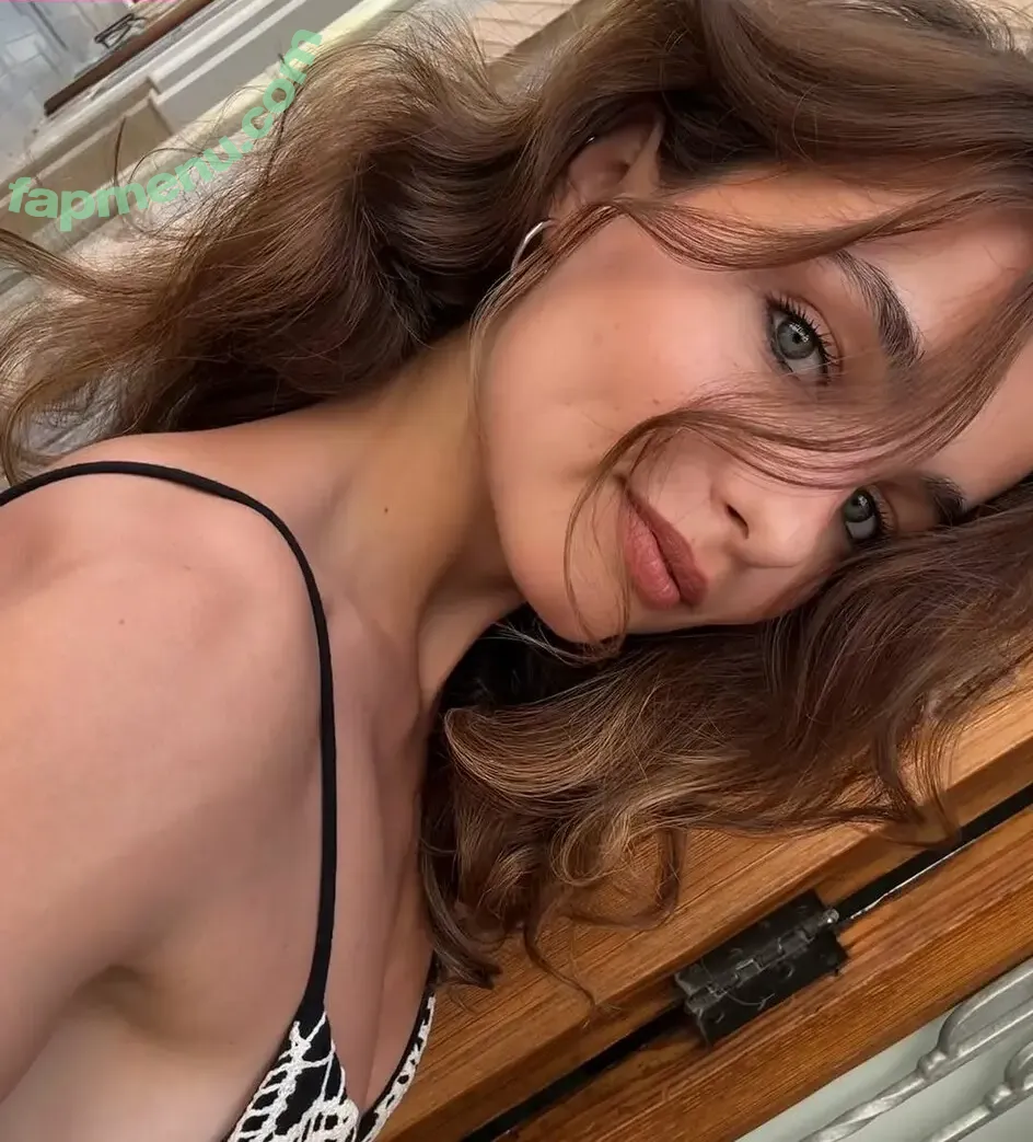 Ruxandra Porojnicu nude photo #0061 (ruxandraporojnicu)