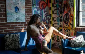 Ryannreign / theryannreignofficial nude photo #0023