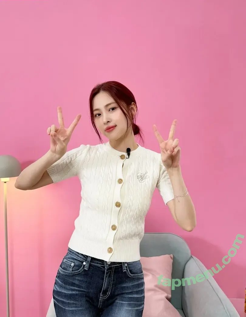 Ryujin nude photo #0104 (ITZY (신류진 / Shin Ryu-jin / iamfinethankyouandryu)