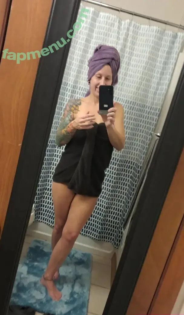 s0berjulie nude photo #0017 (s0berjulie)