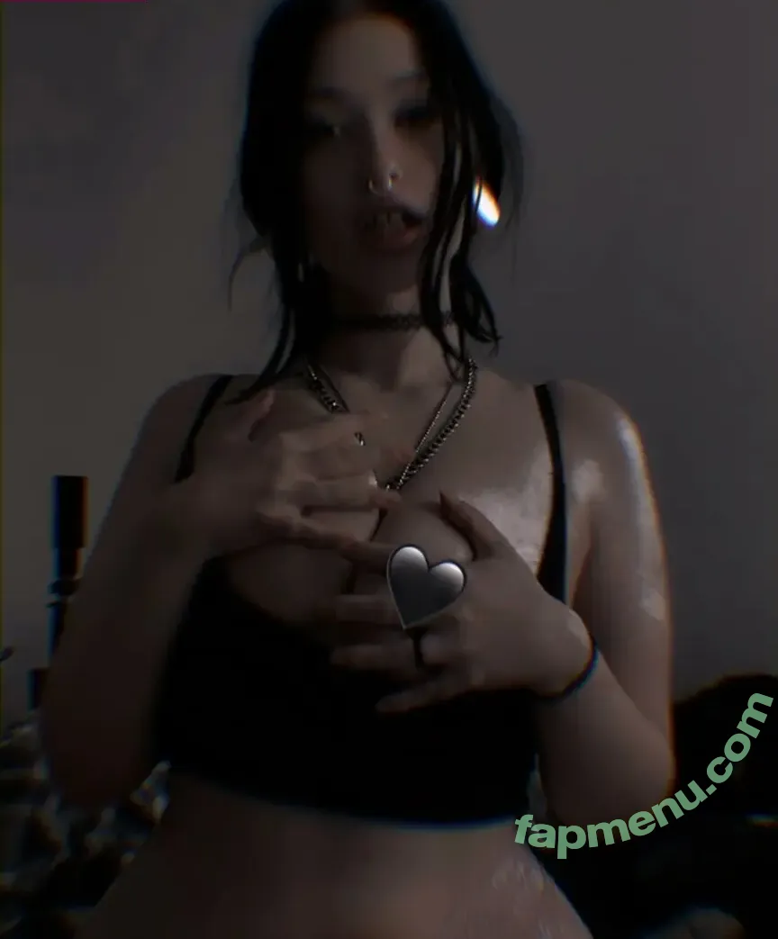 s4t4n.sl4t nude photo #0008 (s4t4n.sl4t)