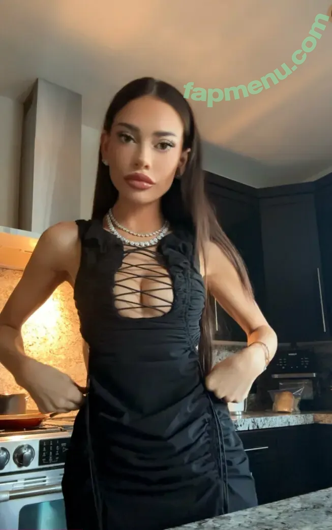 sabinarouge nude photo #0025 (thesabinarouge)