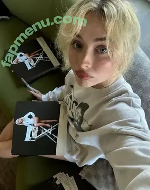 Sabrina Carpenter / sabrinacarpenter nude photo #0131