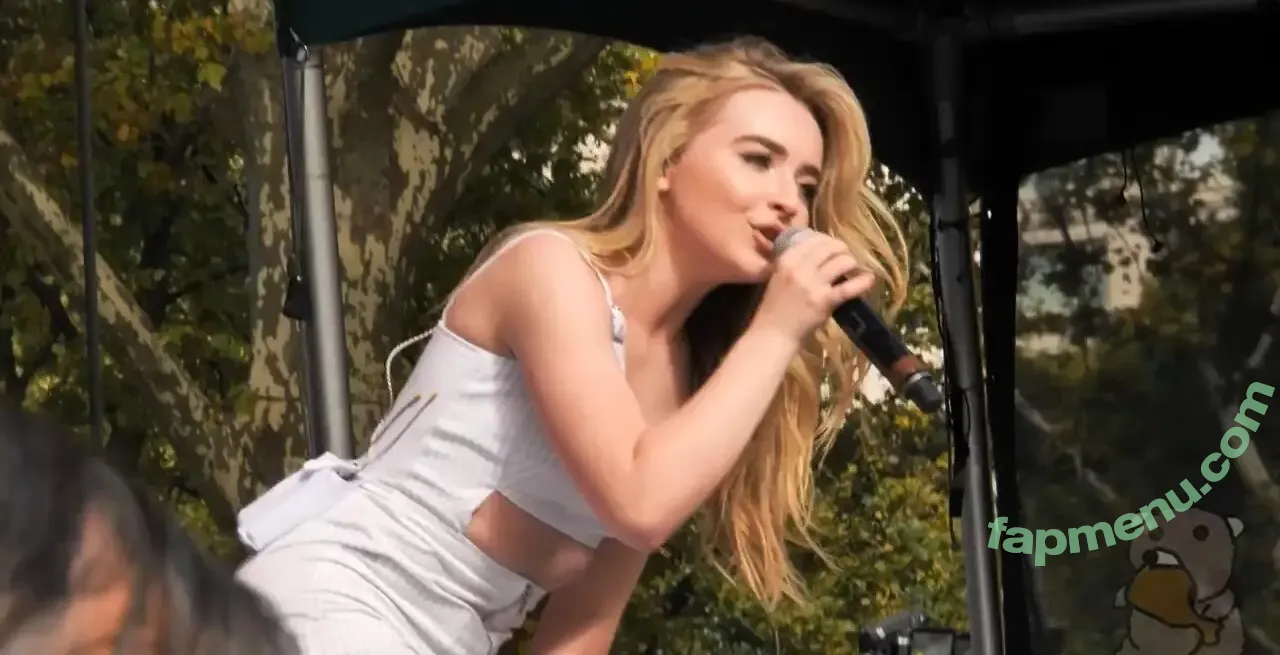 Sabrina Carpenter nude photo #5858 (sabrinacarpenter)