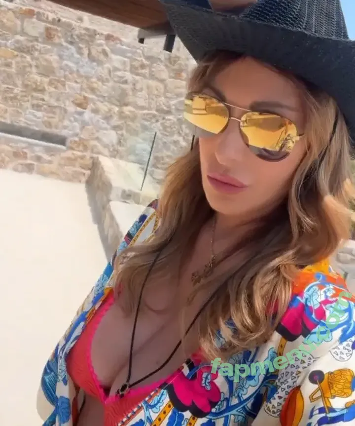 Sabrina Salerno nude photo #3140 (sabrinasalernofficial)
