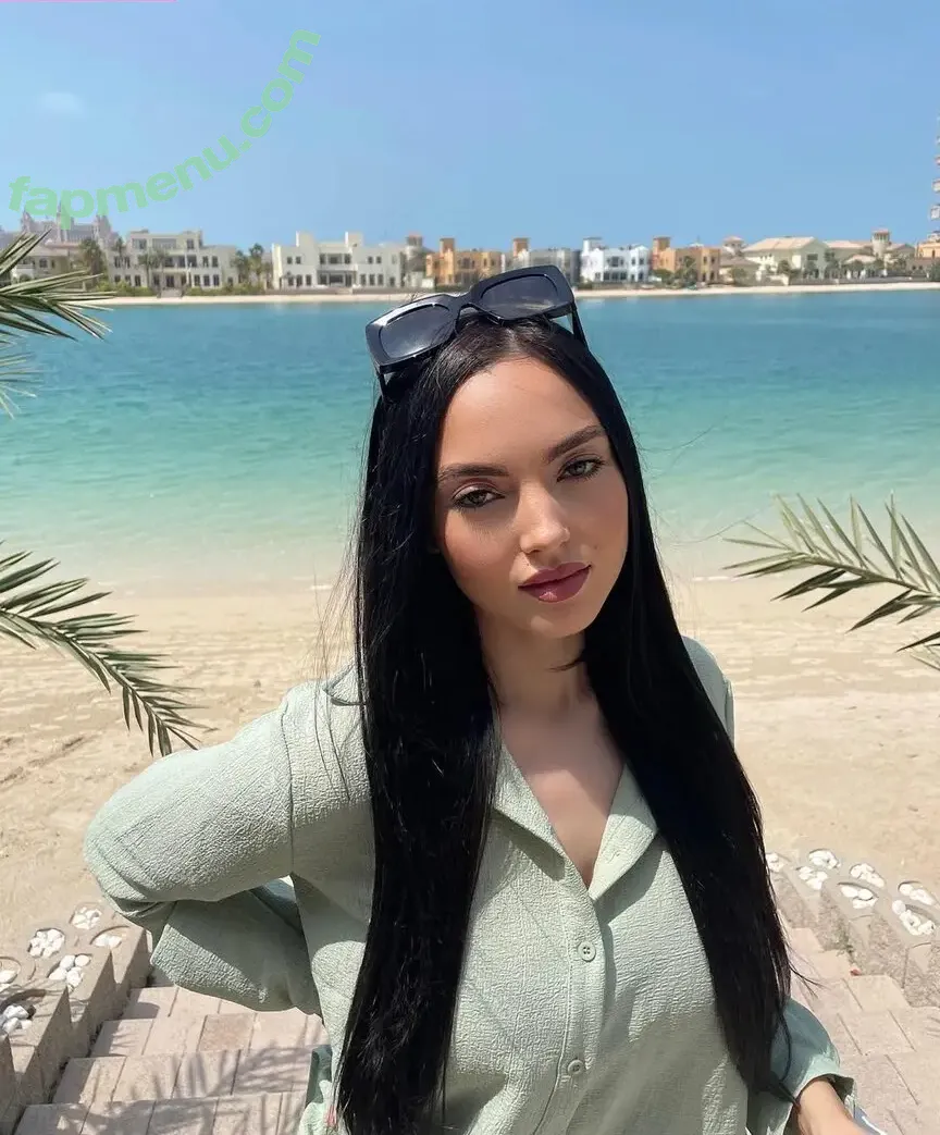 Sabrina nude photo #0320 (Sabrina_wet / new content creator / sabrina.dgp)