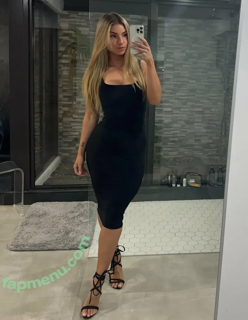 sabrinanic nude photo #0007 (sabrinanic_fit)