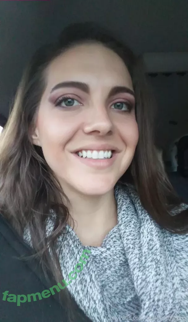 sadieholmesxxx nude photo #0011 (sillysadieholmes)