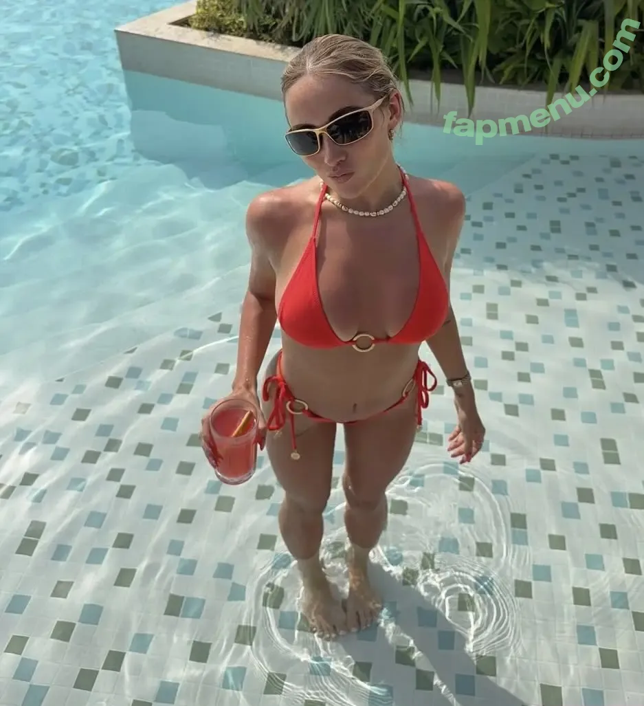 Saffron Barker nude photo #0333 (saffronbarker / thegoddesssaffron)