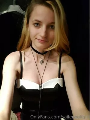 sailerwolfgirl / harleyquinn_crazy24 nude photo #0025