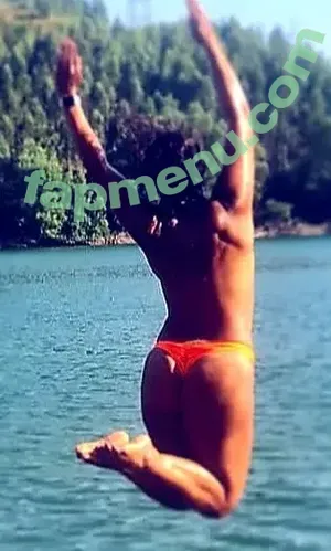 Saira Khan / iamsairakhan / sairasbum nude photo #0016