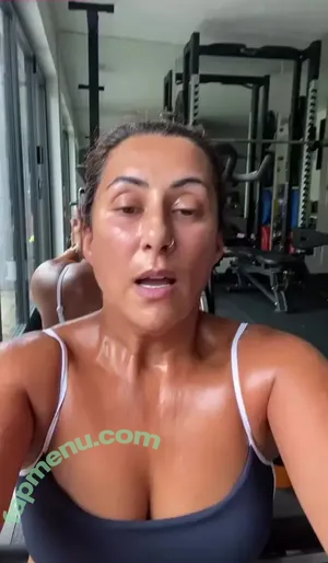 Saira Khan / iamsairakhan / sairasbum nude photo #0747