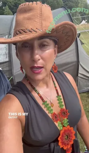Saira Khan / iamsairakhan / sairasbum nude photo #0785