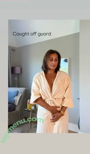 Saira Khan / iamsairakhan / sairasbum nude photo #0787