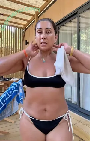 Saira Khan / iamsairakhan / sairasbum nude photo #0809