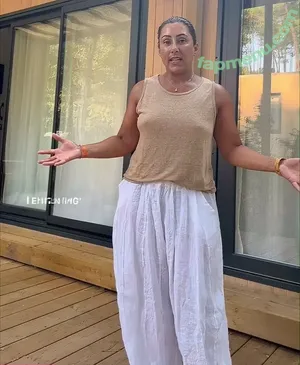 Saira Khan / iamsairakhan / sairasbum nude photo #0827
