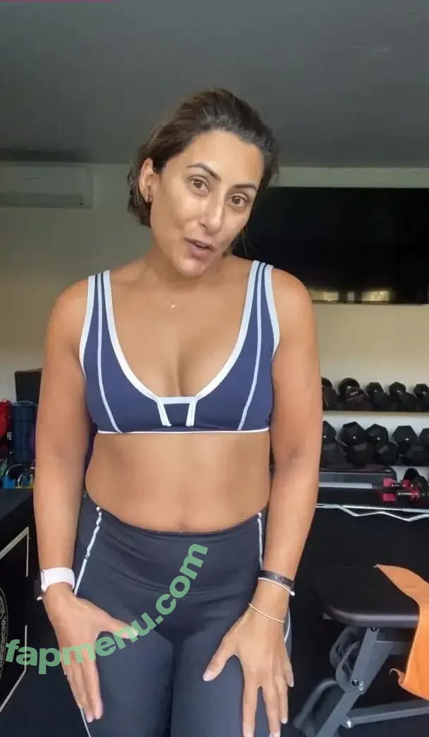 Saira Khan nude photo #0028 (iamsairakhan / sairasbum)