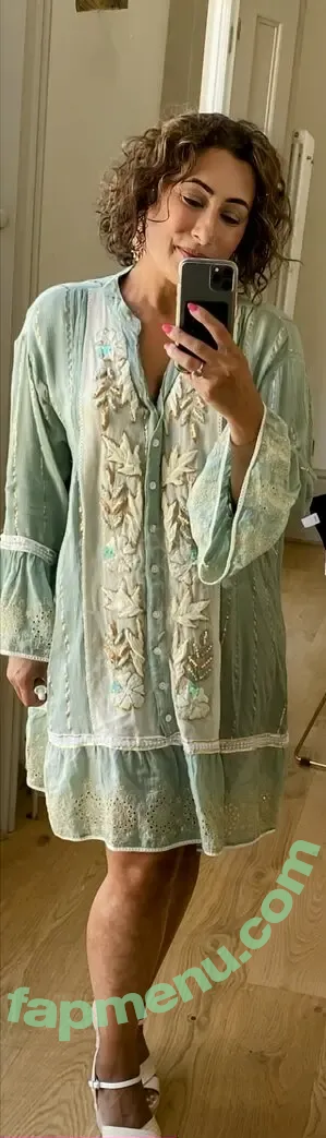 Saira Khan nude photo #0763 (iamsairakhan / sairasbum)