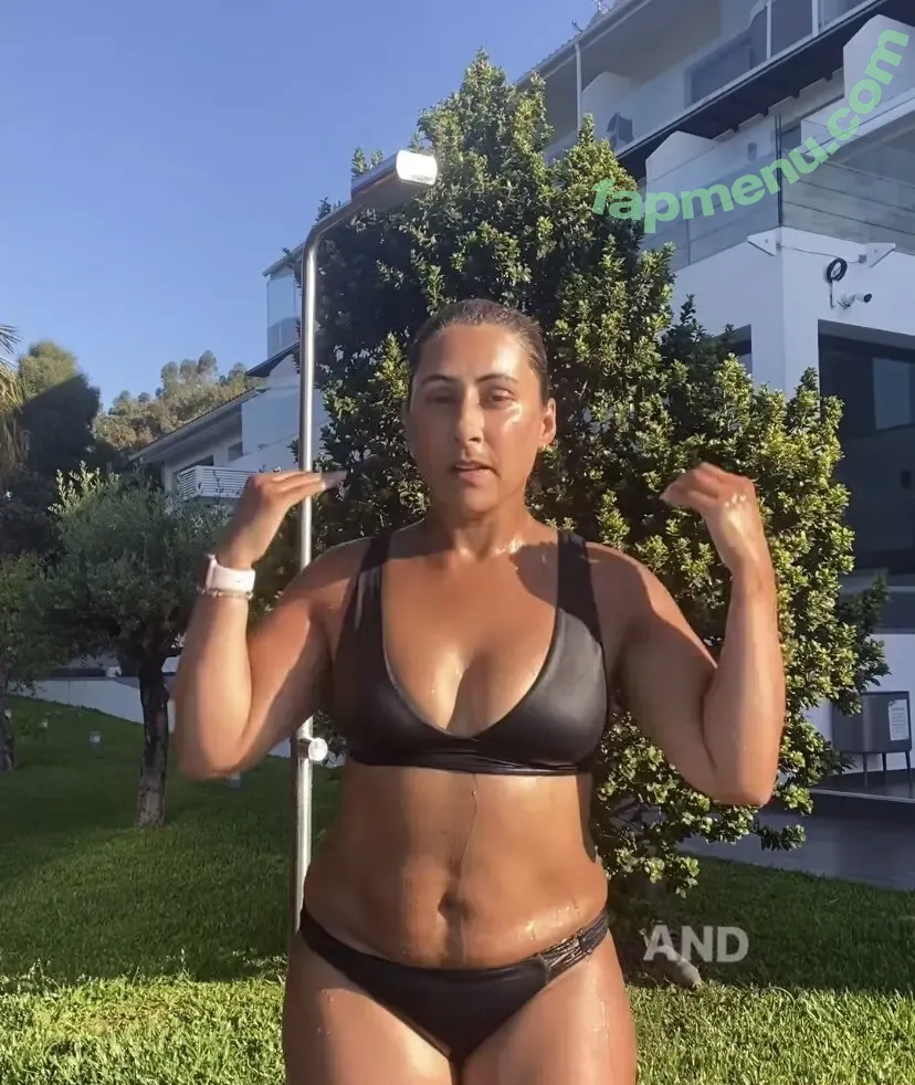 Saira Khan nude photo #0765 (iamsairakhan / sairasbum)