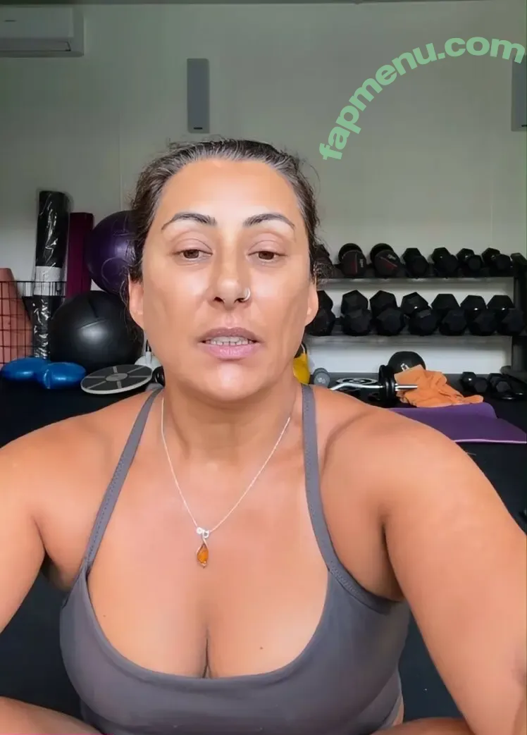 Saira Khan nude photo #0854 (iamsairakhan / sairasbum)