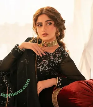 Sajal Ali / sajalaly nude photo #0033