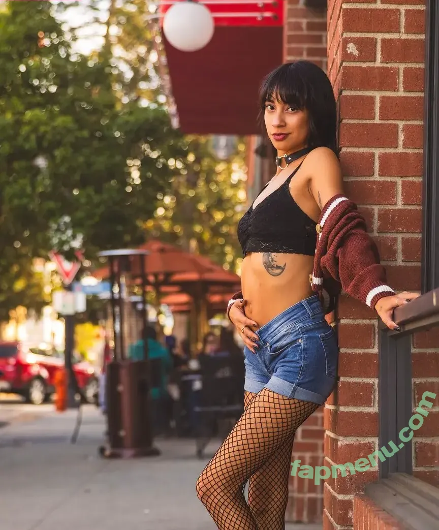 Salina Barajas nude photo #0093 (Final Girlz / Salina Marie Barajas / salina_marie93)