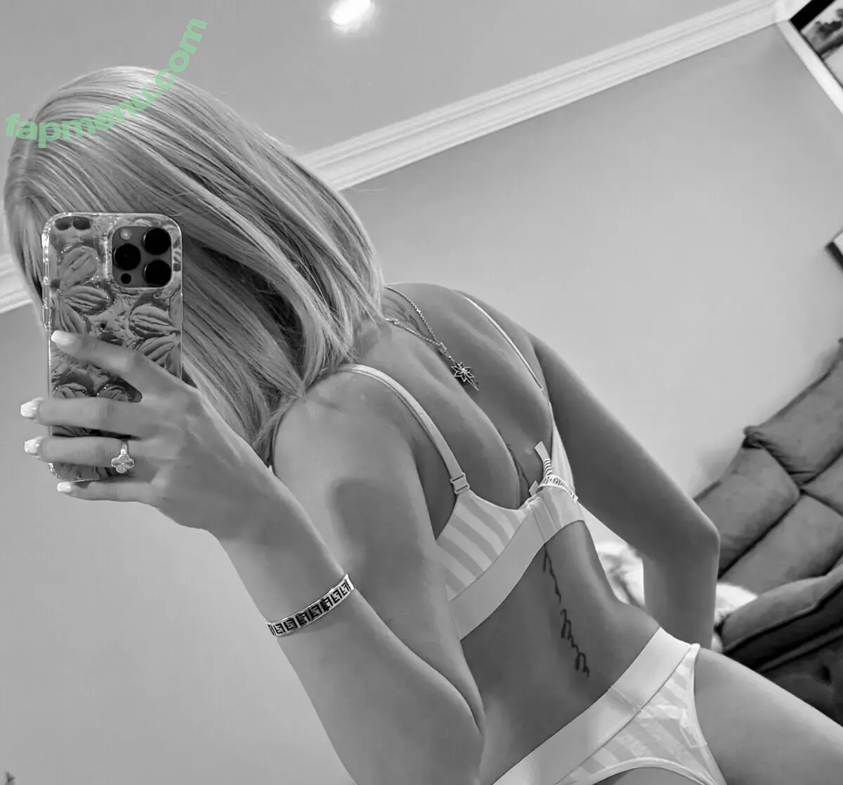 salleemah nude photo #0012 (saleemarrm1)