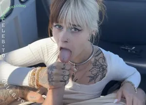 Sallydinosaur nude photo #0288