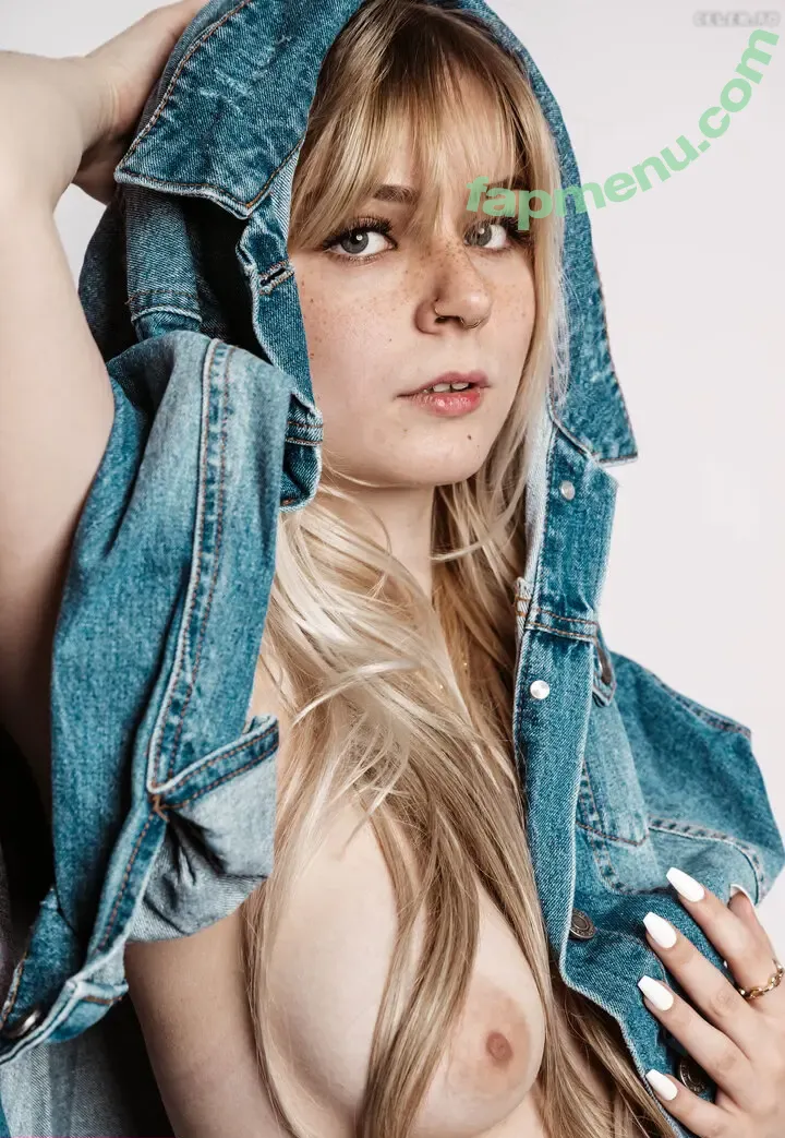 salty.sophiex nude photo #0014 (salty.sophiex)