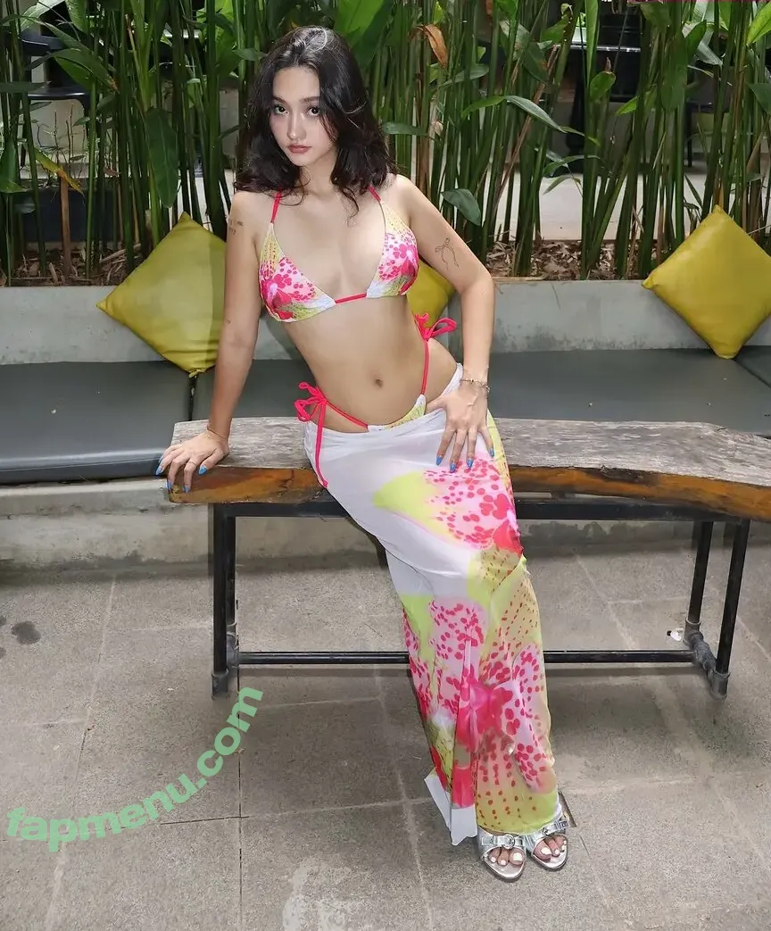 salysaouk nude photo #0106 (salysaouk)