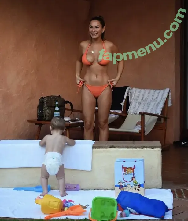 Sam Faiers nude photo #0014 (Sam Faiers)