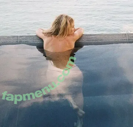 Samara Weaving nude photo #0934 (samweaving)
