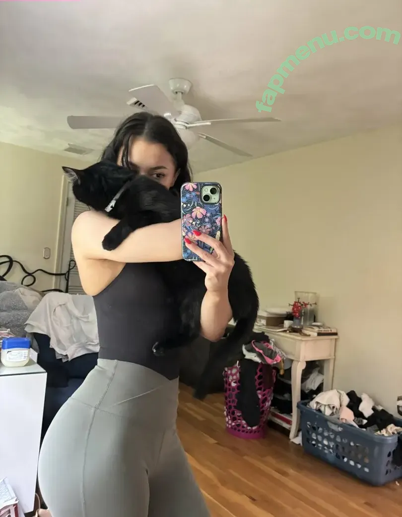 Sammajammaz nude photo #0091 (Sukismom / _samma_jamma / samma_ftw)