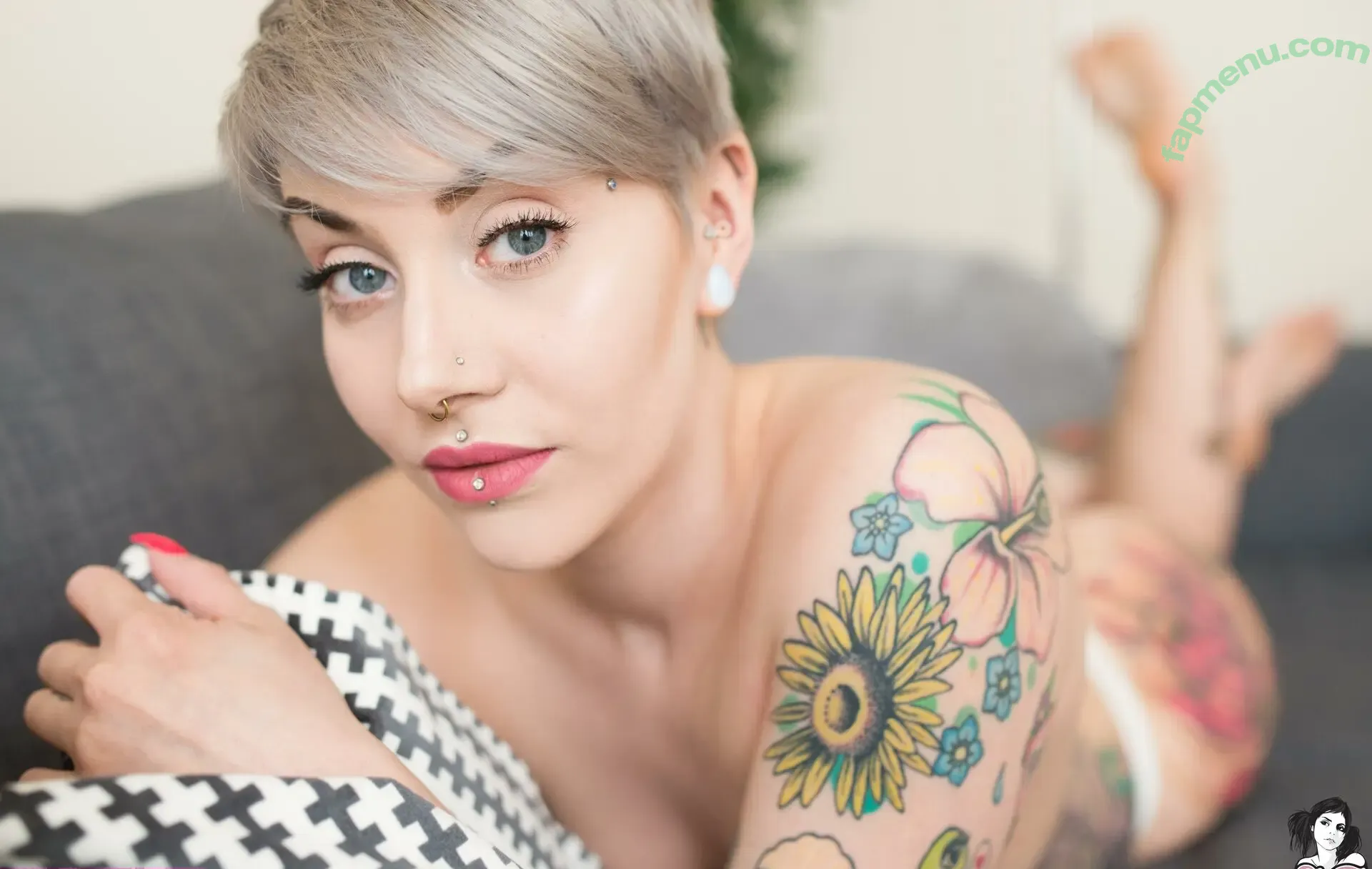 Sammiii Suicide nude photo #0335 (franken_h00ker / sammi-starfish)