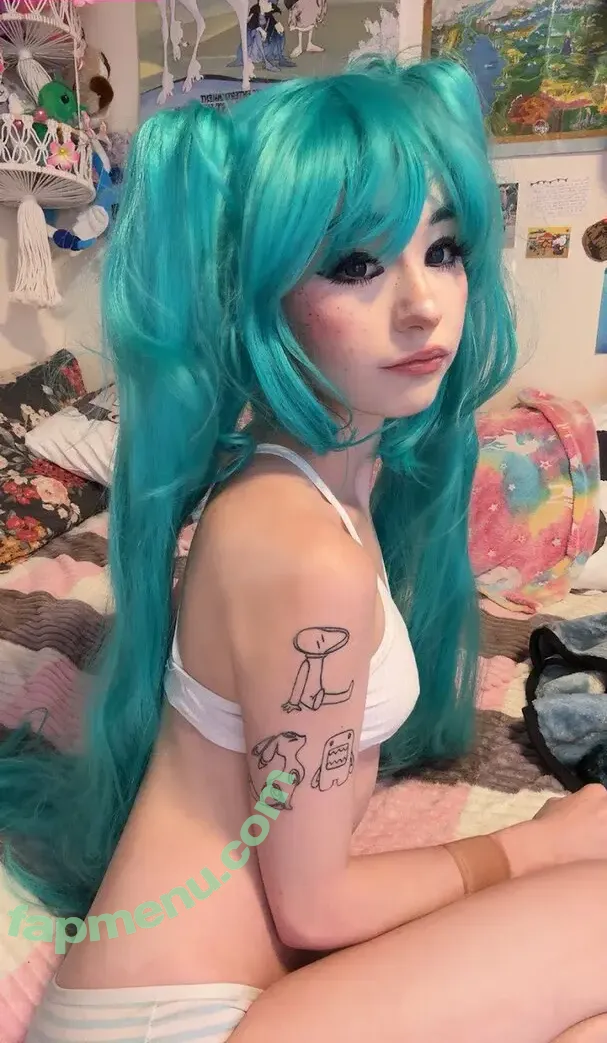 Sammynoodlesoup nude photo #0472 (thegoldengoddes / user)