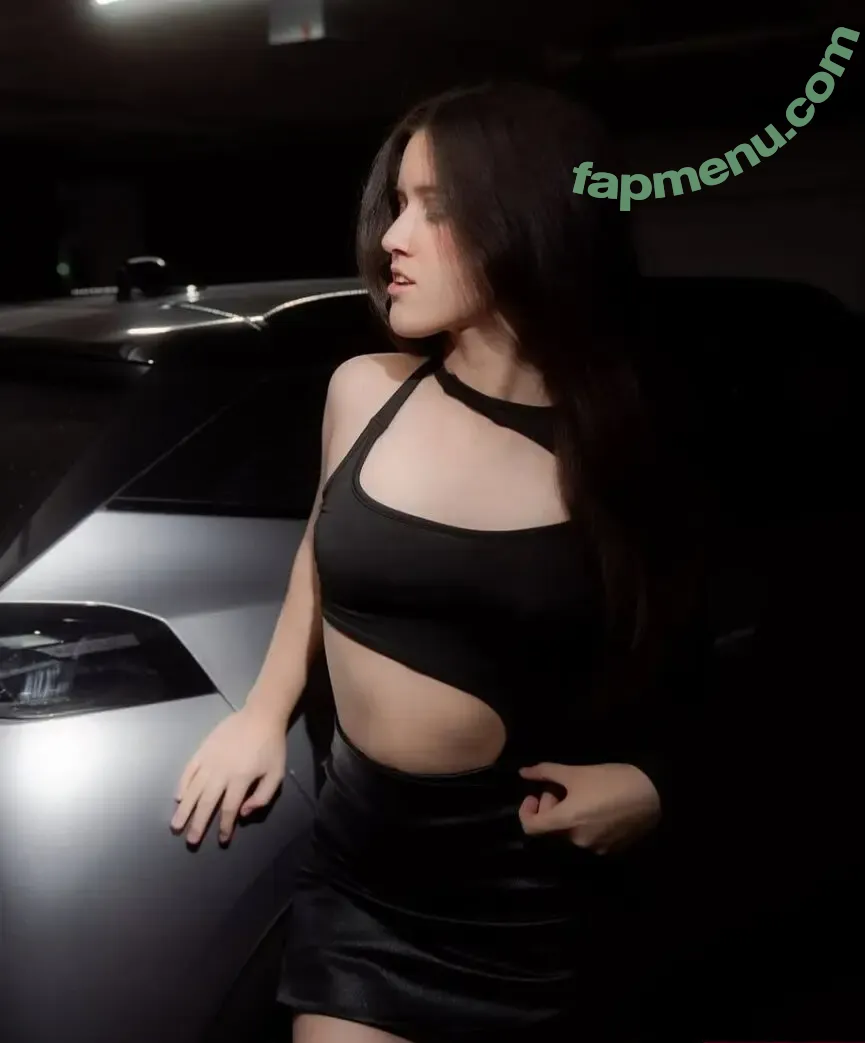 Samrazzu nude photo #0003 (Samrazzu)