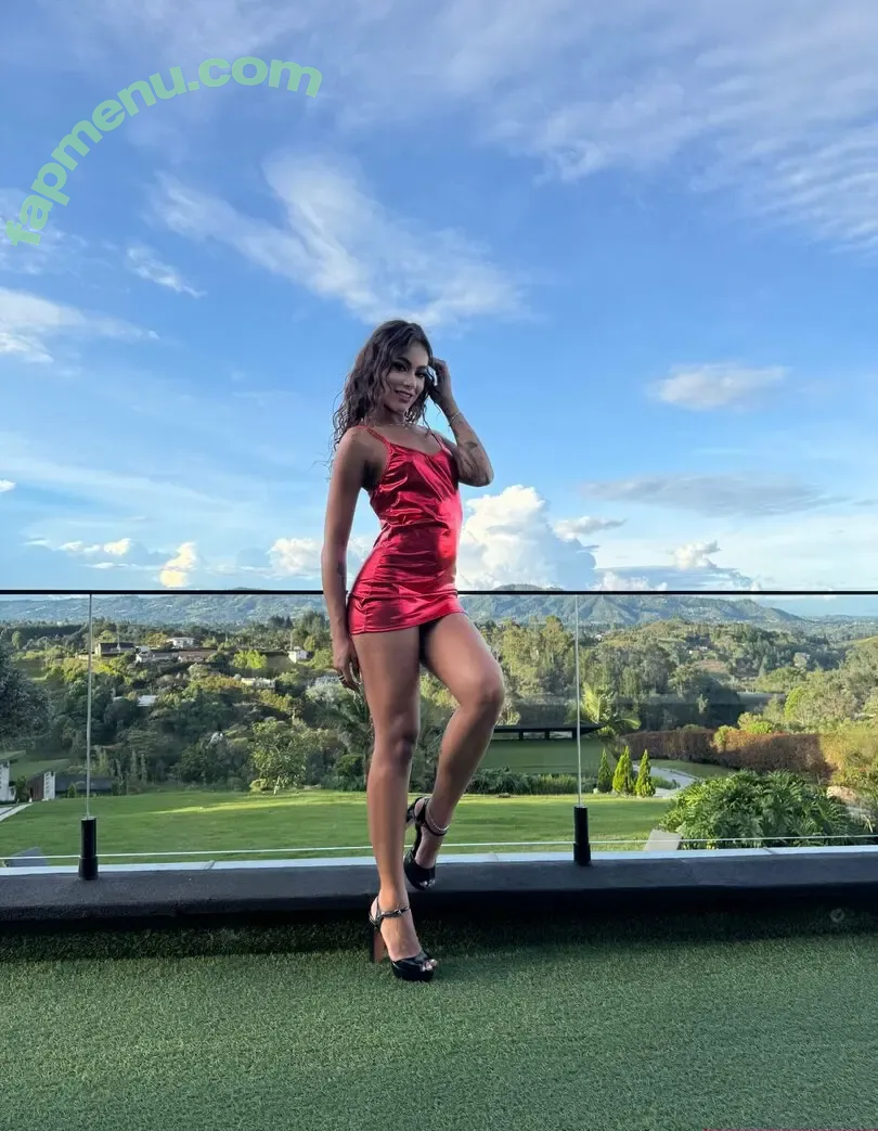 santos_isabella nude photo #0206 (santos_isabella_)
