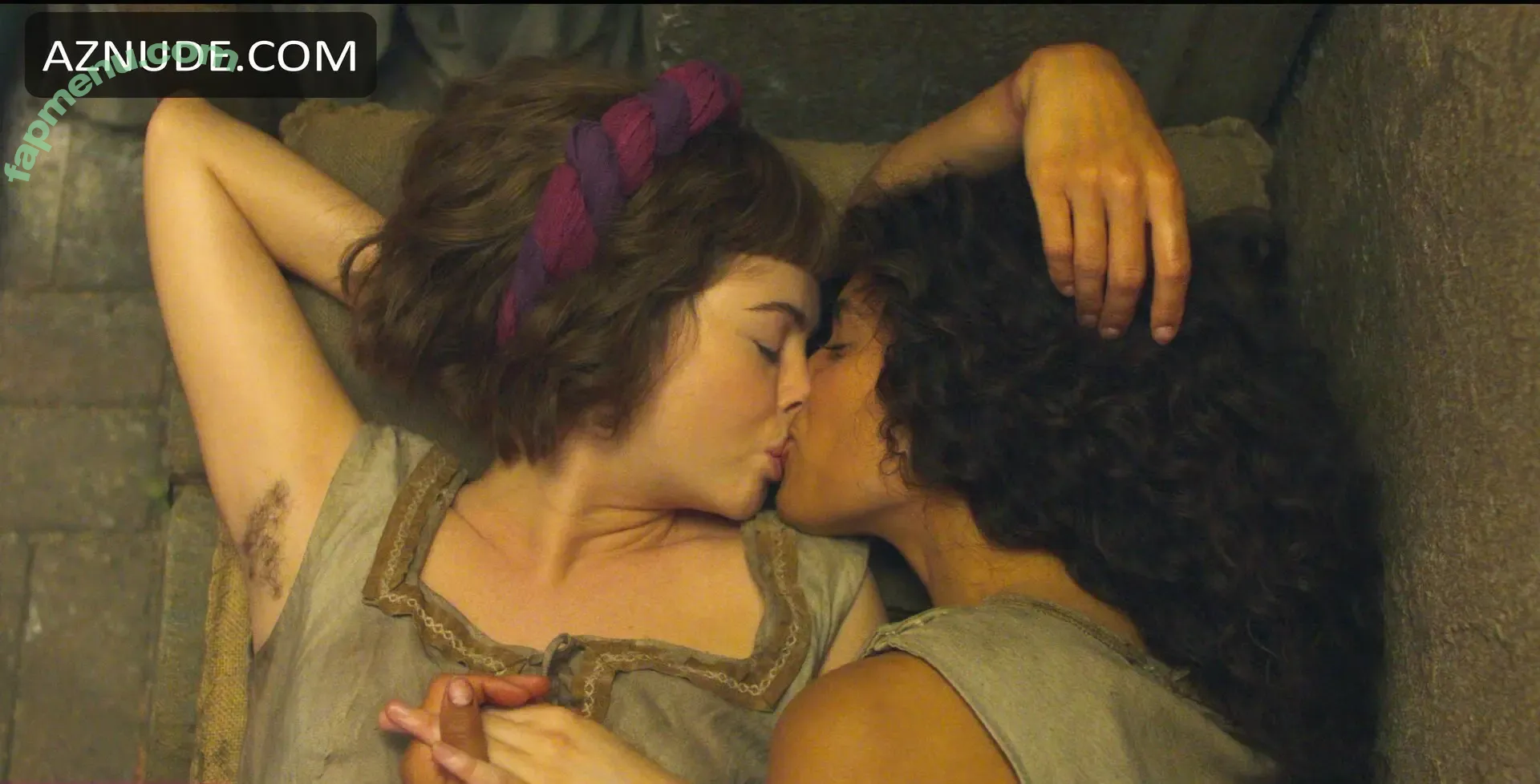 Saoirse-Monica Jackson nude photo #0113 (mowiththejudy / saoirsemonicajackson)