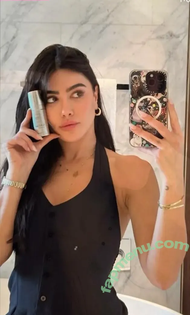 Sara Hesri nude photo #0007 (sarahesri)