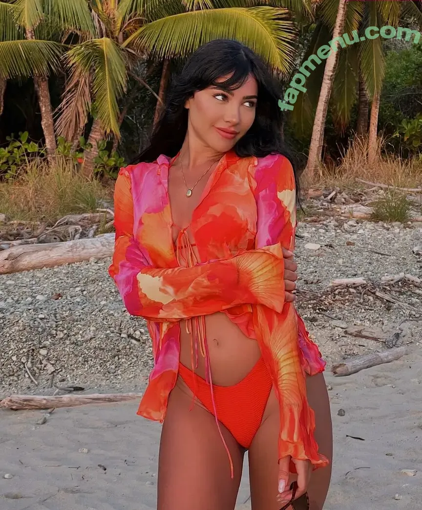 Sara Hesri nude photo #0017 (sarahesri)