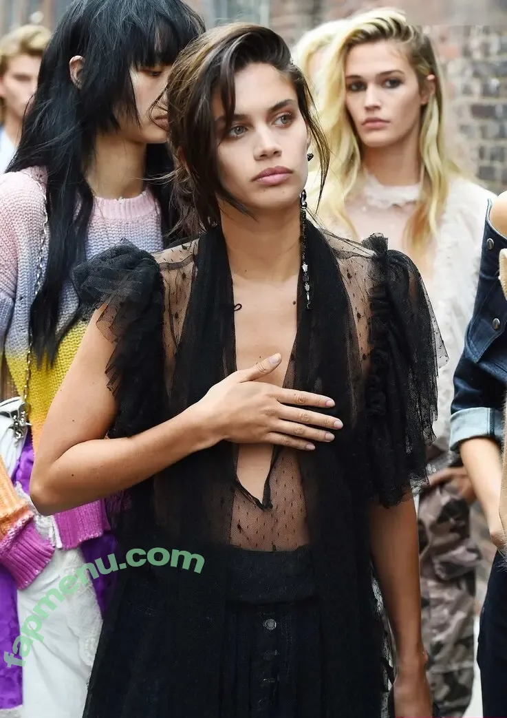 Sara Sampaio nude photo #0555 (SaraSampaio)