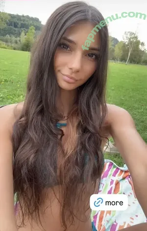 sara02wolf / sarahwolf nude photo #0001