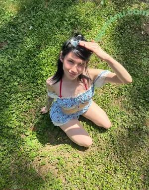 Saradonda / barrenwomb / maya.mortal nude photo #0002