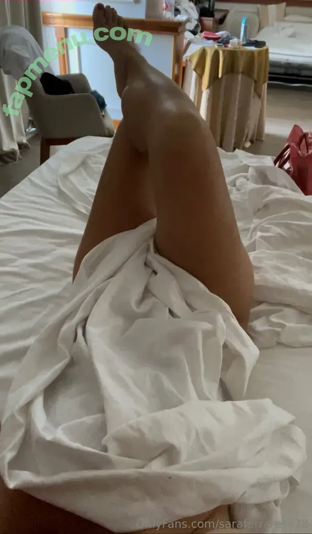 saraferrarese78 nude photo #0003 (tacchiemotori)