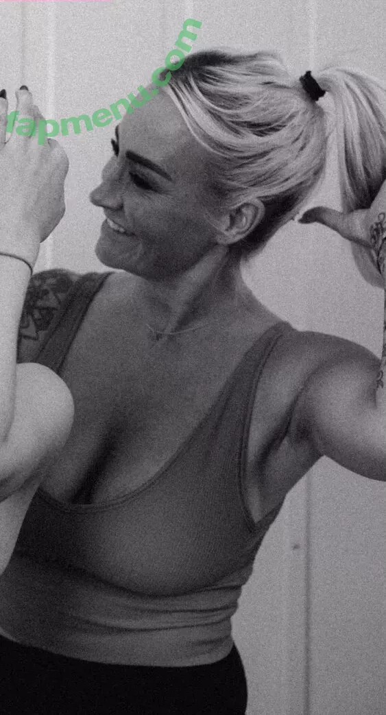 Sarah Connor nude photo #0017 (sarah.connor / sarahconnor / sarahconnorfc)