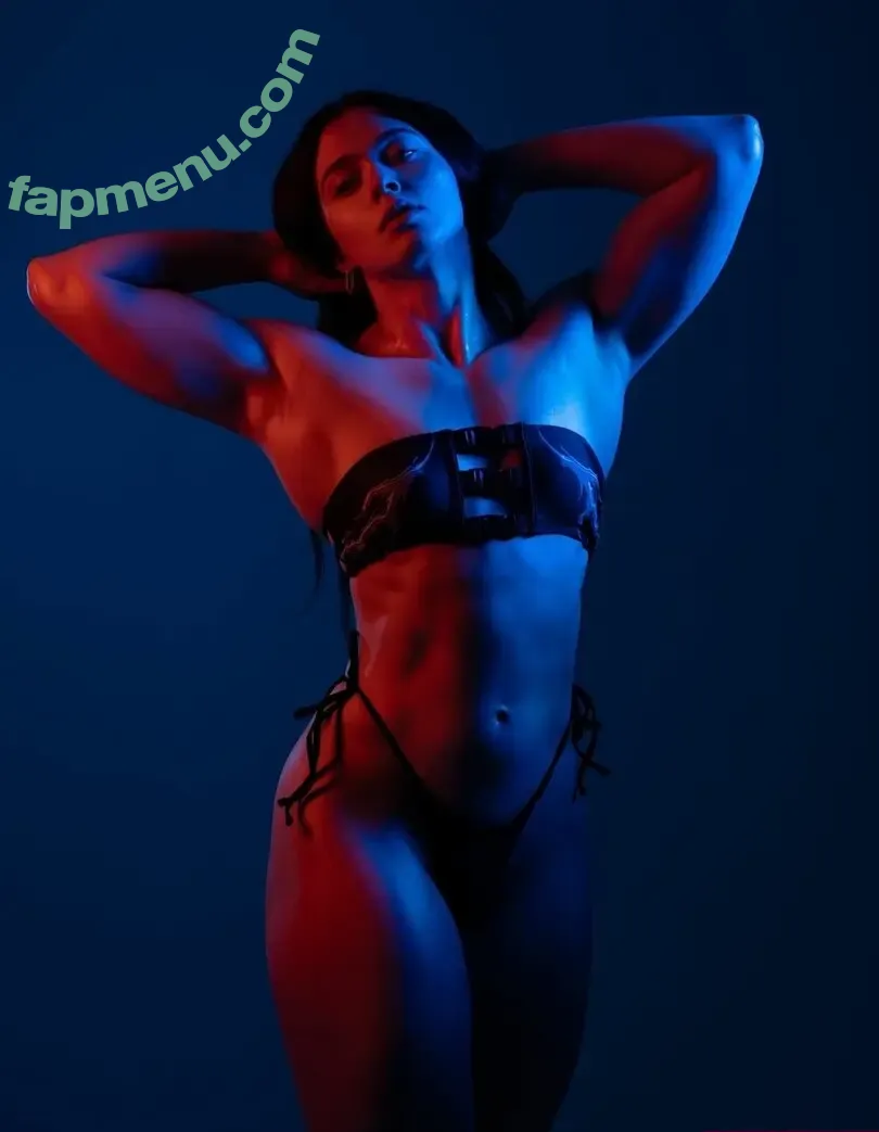 Sarah Hasner nude photo #0041 (sarah.hasner)